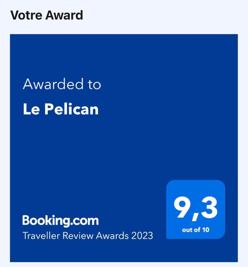 Le Pelican 艾尔米塔什莱班 外观 照片